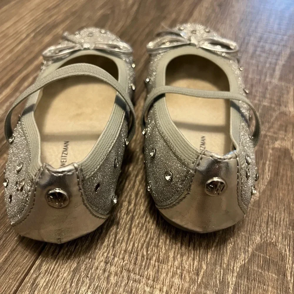 Stuart Weitzman Fannie Sparkle Girls Silver ballet flat Shoes Size 8 Pre-Owned
